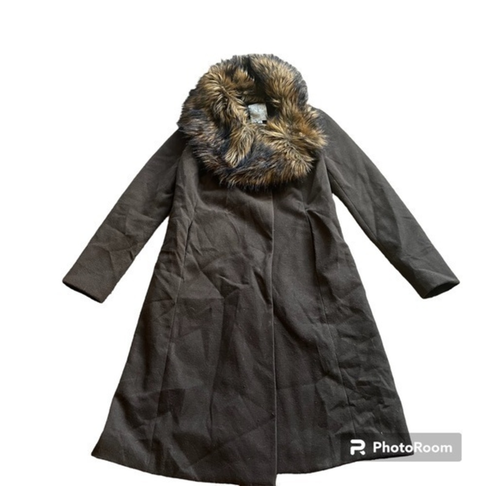 Brown Jennifer Lopez fleece coat with faux fur
